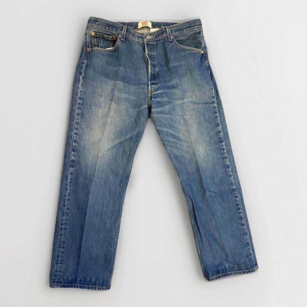 VINTAGE LEVI’S Men’s 501 XX Sz 38 x 30 Straight Leg Button Fly Faded 90s Jeans